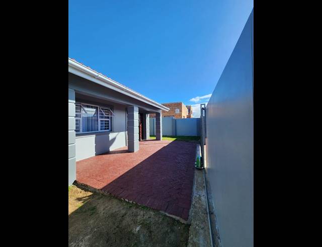 5 BEDROOM HOUSE FOR SALE IN MALABAR